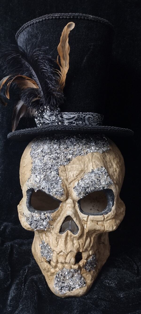 HTF Christian Siriano Large~20” Light Up Sequined Skull with Top Hat Halloween